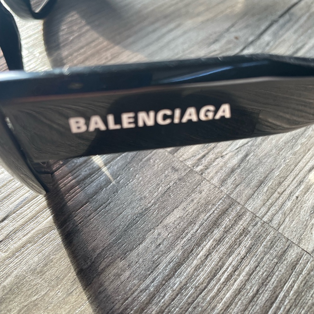 Balenciaga Dark Sunglasses with Black Case - Picture 3 of 9